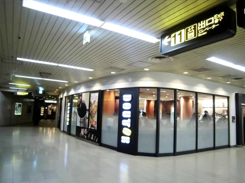地下鉄四つ橋線西梅田駅 北改札